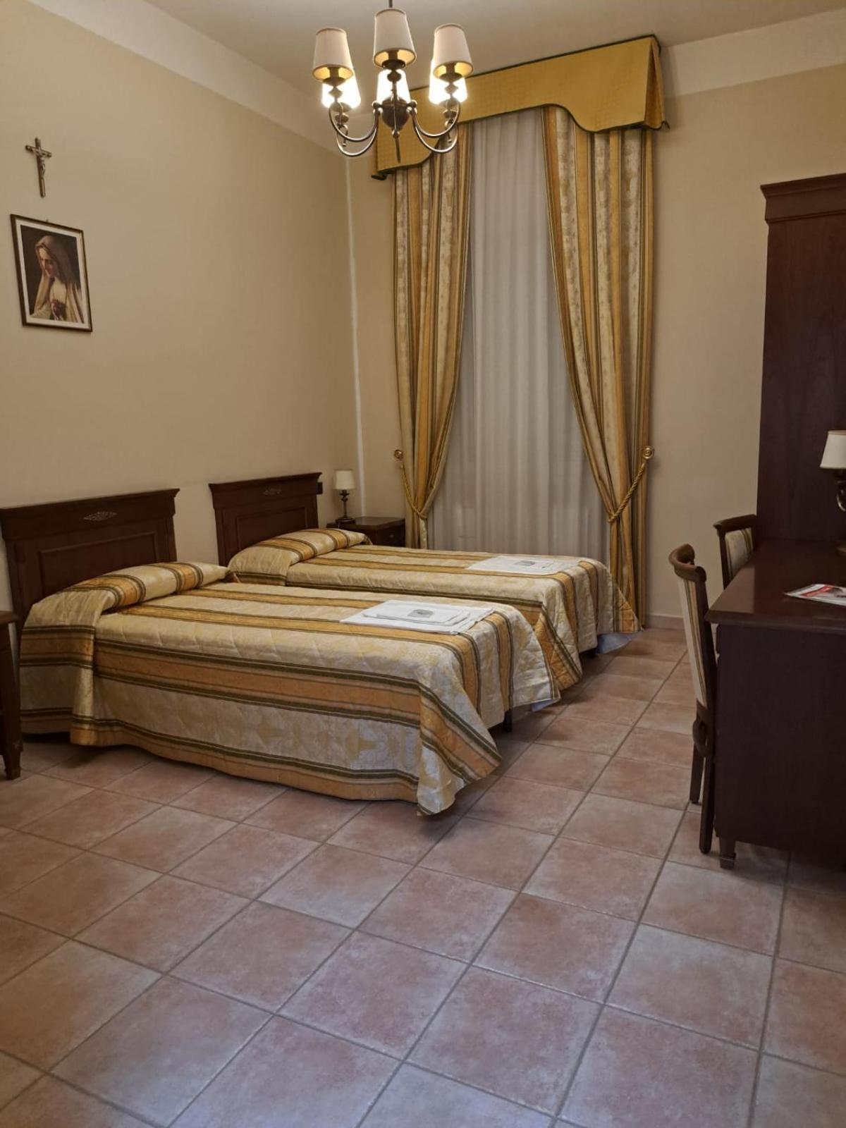 فندق Casapaceebene سان جيوفاني روتوندو المظهر الخارجي الصورة